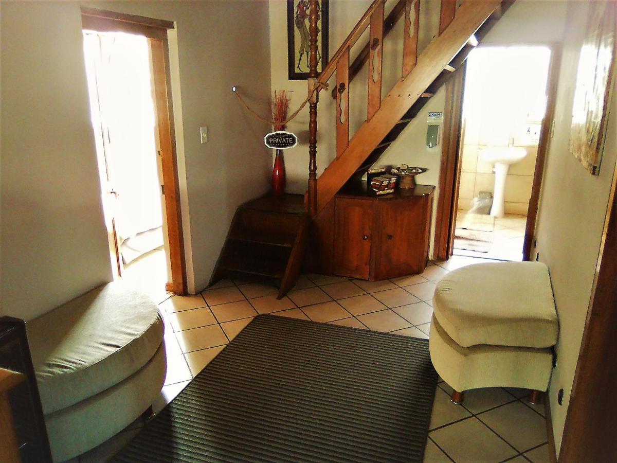 Jembjo'S Knysna Lodge & Backpackers Buitenkant foto