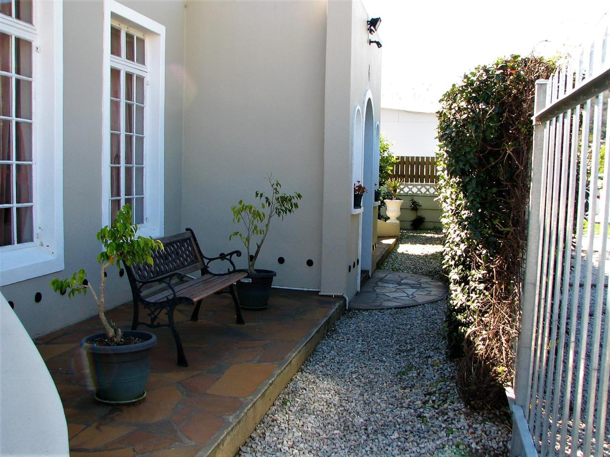 Jembjo'S Knysna Lodge & Backpackers Buitenkant foto